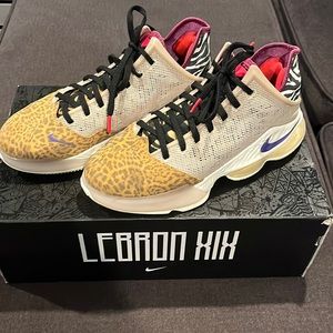Nike Lebron XIX low